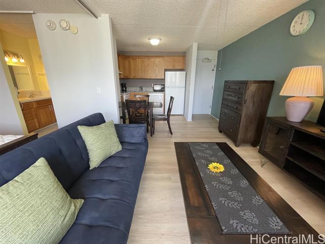 Building Photo - 2240 Kuhio Ave.