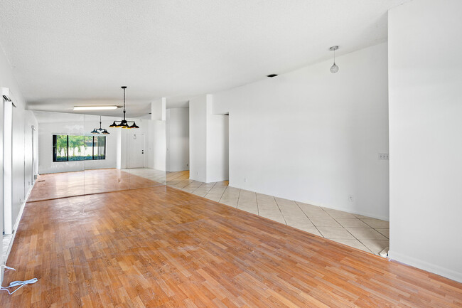 Foto del edificio - 1531 SW 102nd Terrace