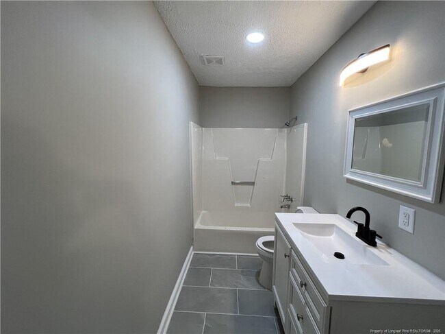 Foto del edificio - 807 Branson St