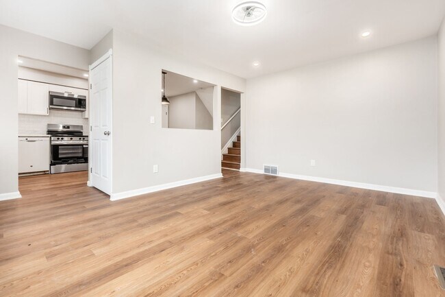 Foto del edificio - 2652 Landsburn Dr