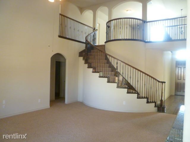 Primary Photo - 5 br, 3.5 bath House - 1405 Soaptree Lane