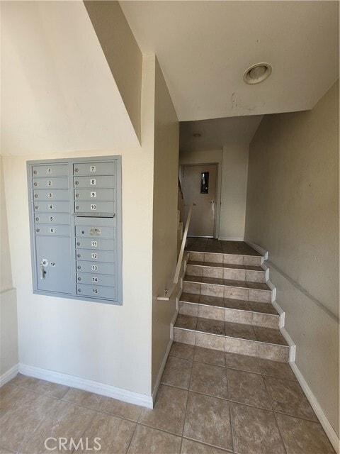 Building Photo - 11041 La Maida St