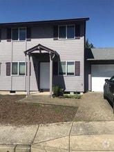 Building Photo - 993 Bennett Ln