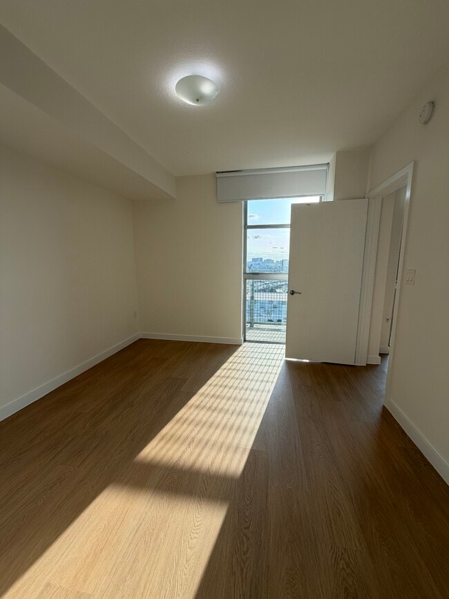 Building Photo - 1480 Biscayne Blvd