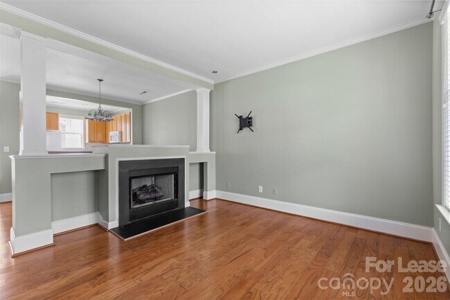 Foto del edificio - 11013 Dundarrach Ln