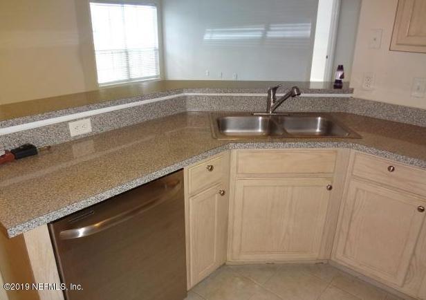Foto del edificio - 7800 Point Meadows Dr