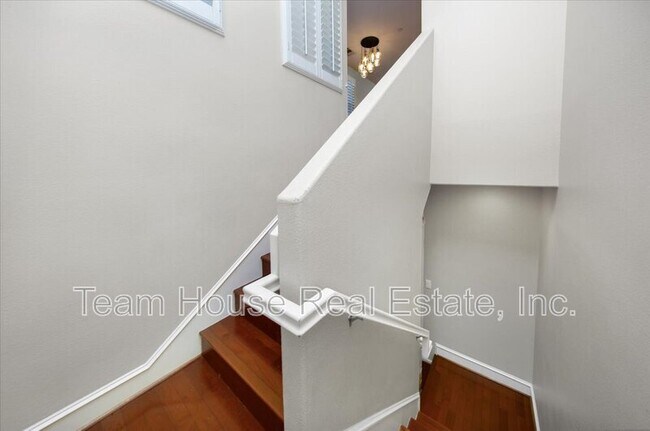 Foto del edificio - 27274 Arbor Pl