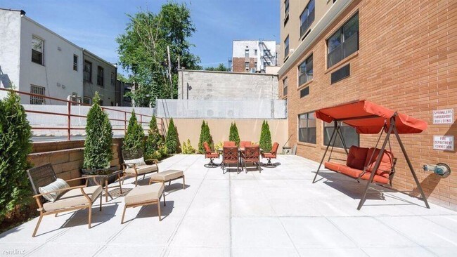 Building Photo - 382 Lefferts Ave
