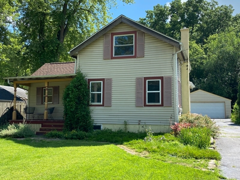 323 Elgin Ave, East Dundee, IL 60118 House Rental in East Dundee, IL