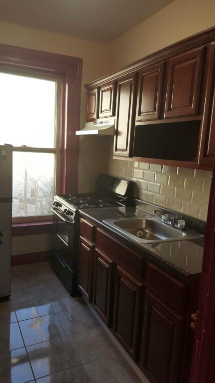 Primary Photo - 375 Lewis Ave