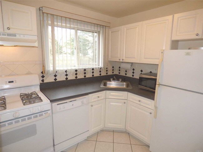 Foto del edificio - 1061 Fenwood Dr