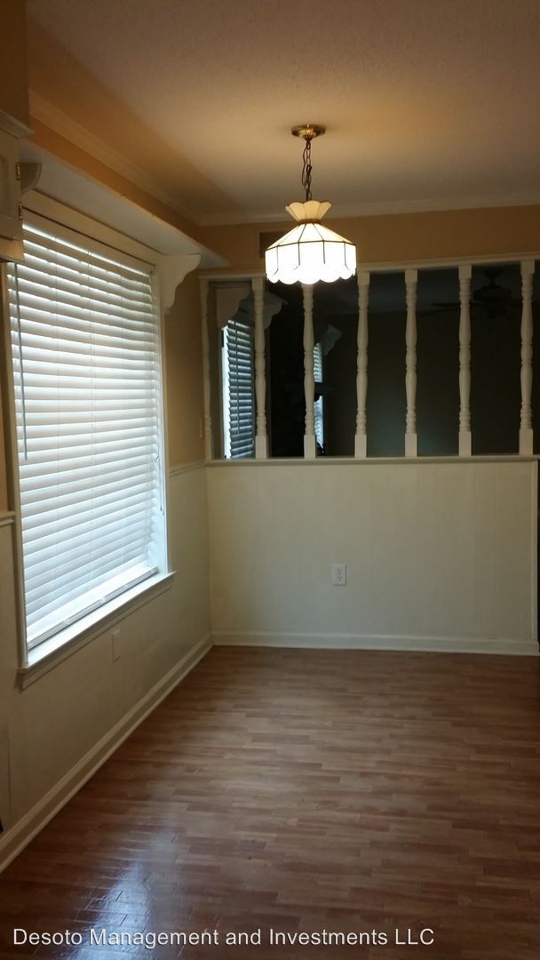 Foto del edificio - 3 br, 2 bath House - 1092 Rasco Dr.