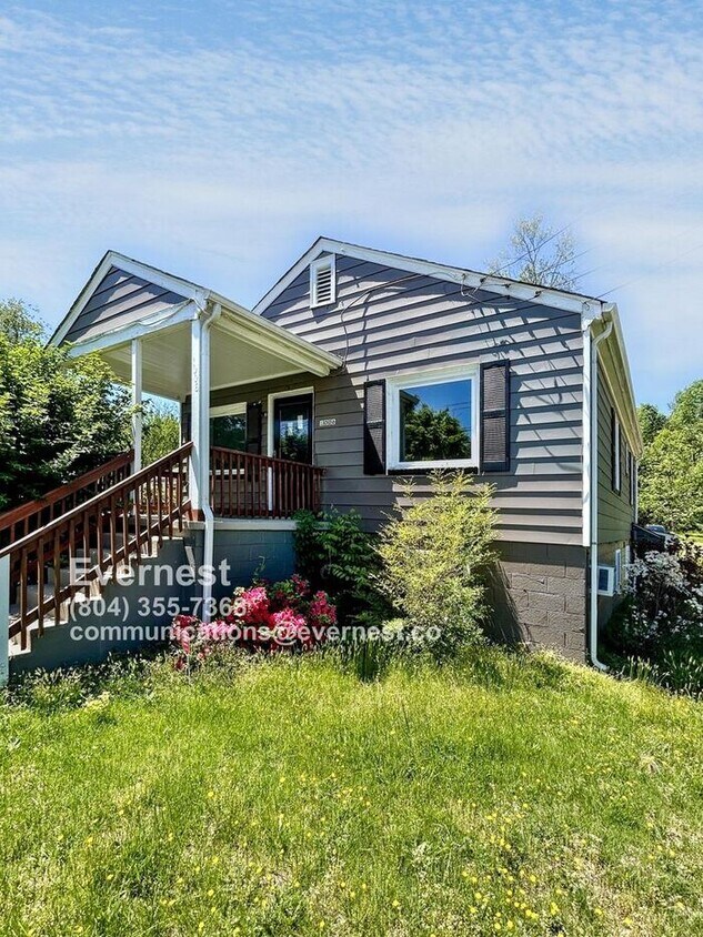 Foto principal - 1006 Turner Rd