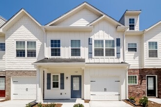 Building Photo - 132 Riley Cir