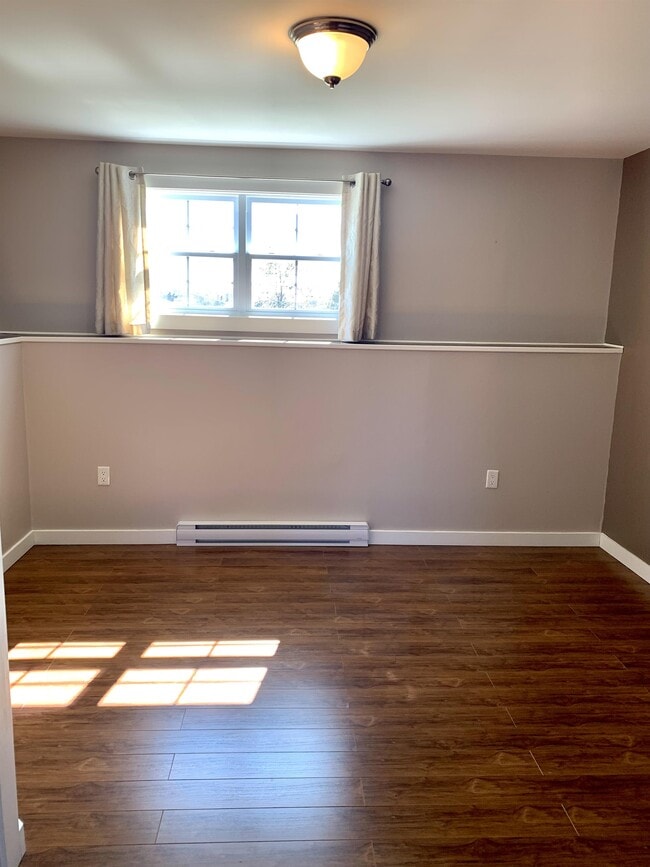 Building Photo - 23 Pole Crescent