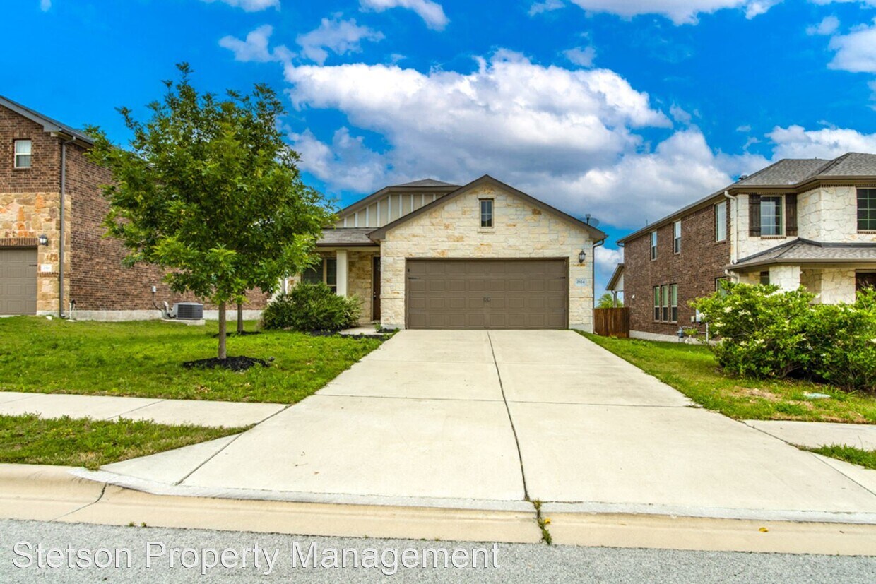Primary Photo - 3 br, 2 bath House - 2924 Barbed Wire St