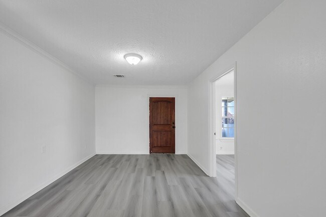 Foto del edificio - 214 N Hagerman St