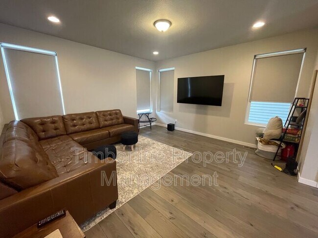 Foto del edificio - 7359 Hunter Jumper Dr