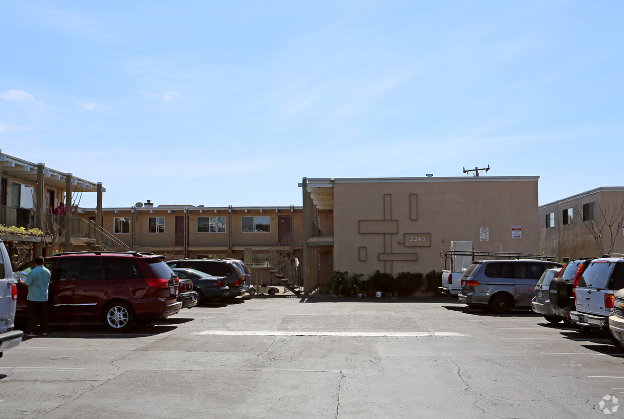 Building Photo - Stone Square Apartments