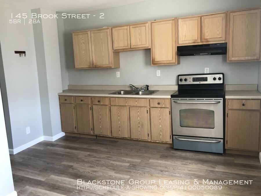 Primary Photo - 5 bedroom in Woonsocket RI 02895