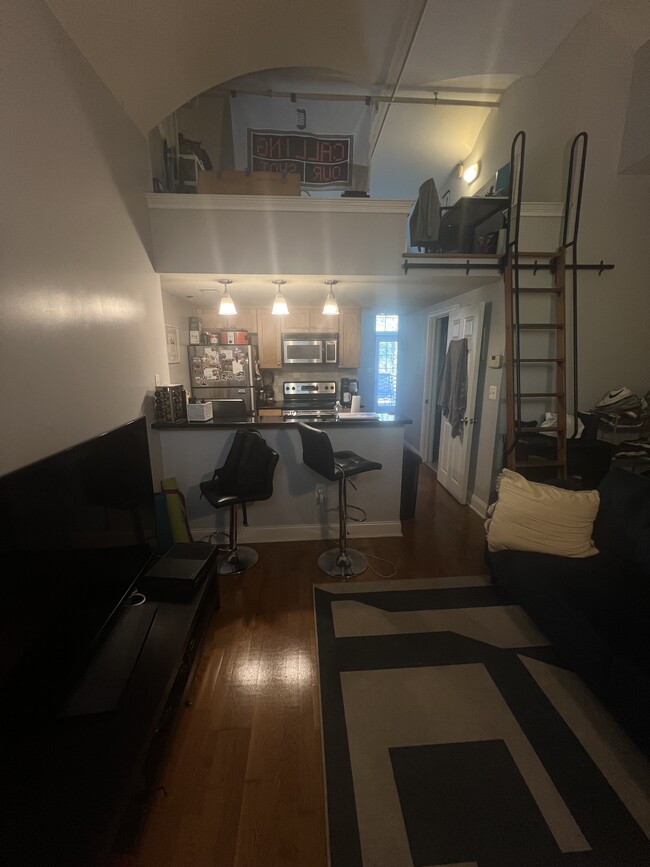 Building Photo - 1 Academy Cir