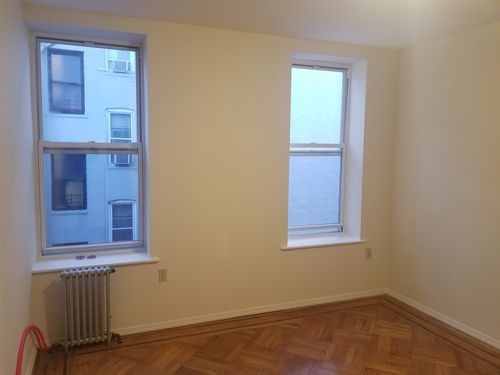 Building Photo - 612 80th St