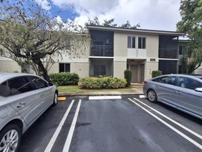 Building Photo - 512 Gardens Dr