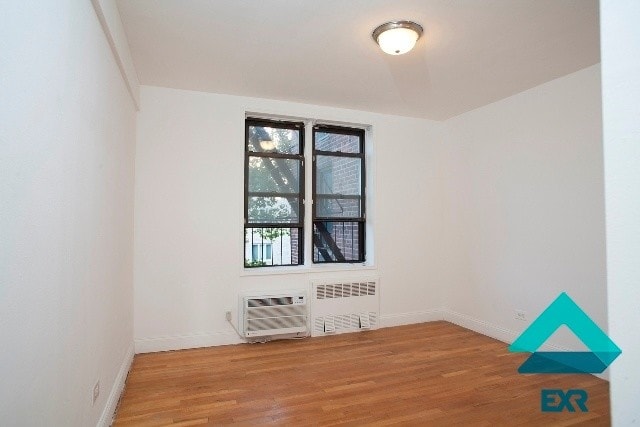 Building Photo - 1535 E 14th St