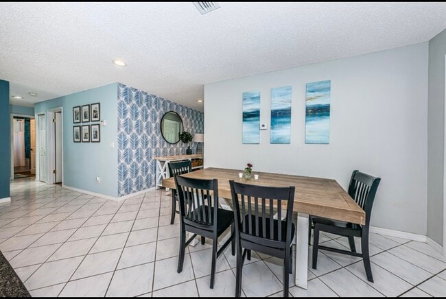 Building Photo - 1312 Markley Dr