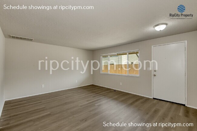 Photo - 126 NE Liberty Ave Apartment