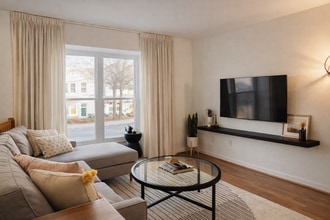 Building Photo - 9524 Clocktower Ln