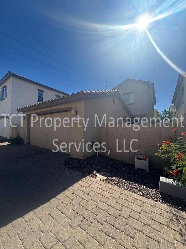 Building Photo - Remodeled 4 Bedroom Home in La Aldea