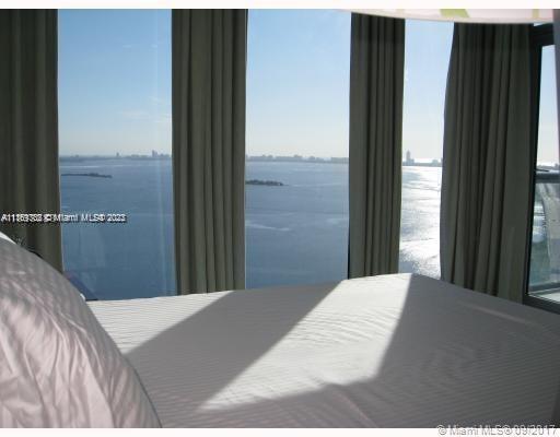 Foto del edificio - 601 NE 36th St
