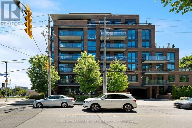 Building Photo - 3-403 Southvale Dr