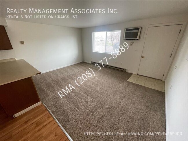 Building Photo - Great 1 bedroom townhouse located in Caldw...