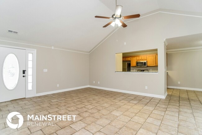 Building Photo - 818 White Oak Ln