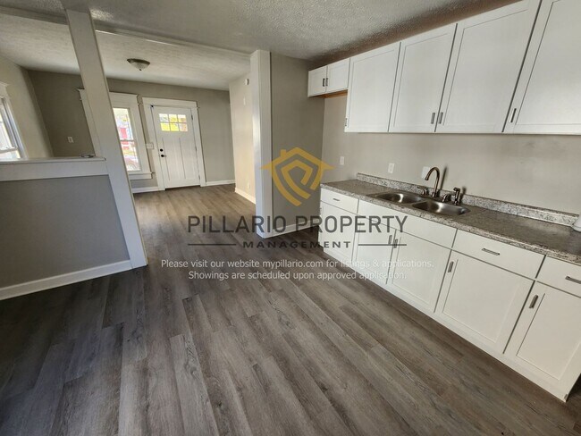 Building Photo - Cozy 3 bedroom home in Grace Tuxedo Park a...