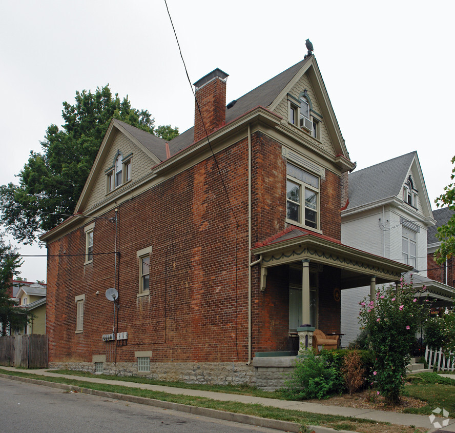 Primary Photo - 202 Sterrett Ave