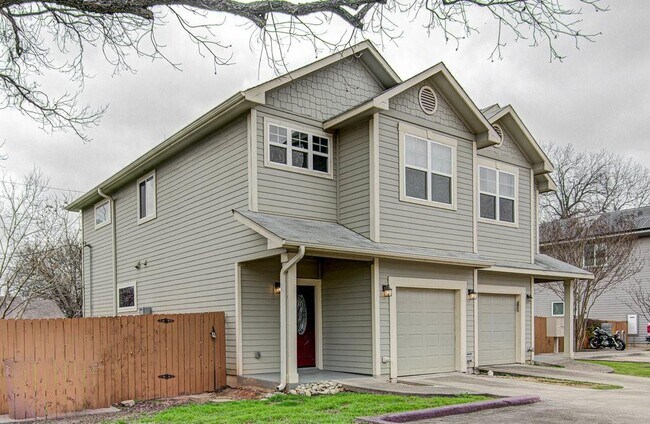 Building Photo - 5901 Bolm Rd