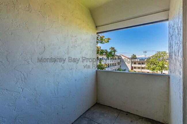 Foto del edificio - 500 Glenwood Cir
