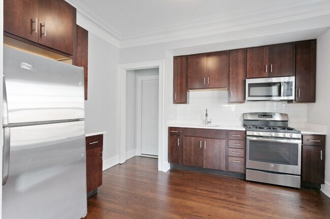 Foto del edificio - 1059 W Glenlake Ave