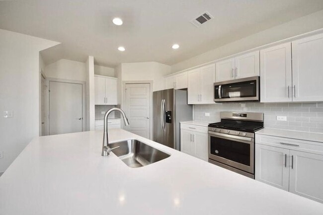 Foto del edificio - 1825 Bonham Ln