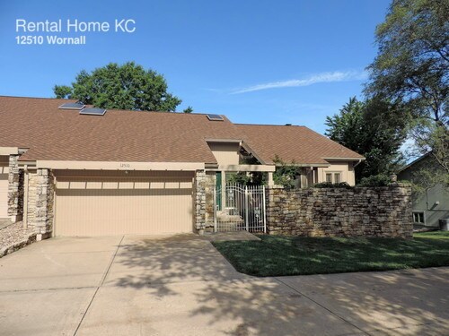 Foto principal - 12510 Wornall Rd
