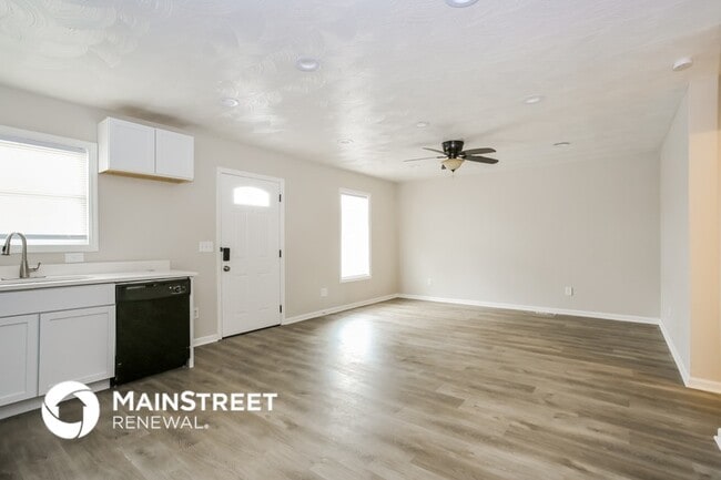 Building Photo - 241 Southard Dr