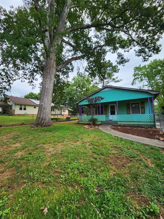 Primary Photo - West Asheville Bungalow