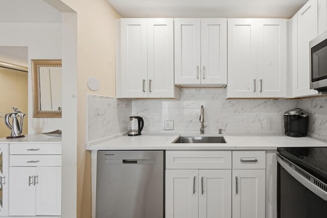 Photo - 314 Brighton E Apartment