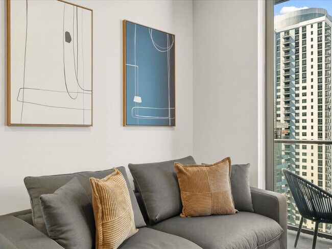 Foto del edificio - 121 NE 5th St