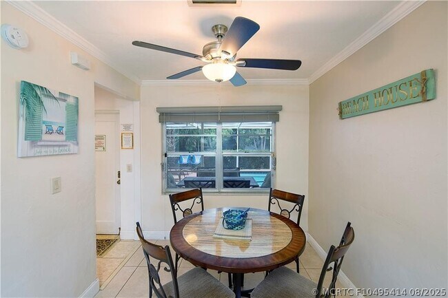 Foto del edificio - 2613-2615-2615 NE 33rd Ave