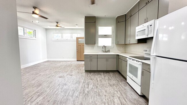 Foto del edificio - 3152 Kaimuki Ave.