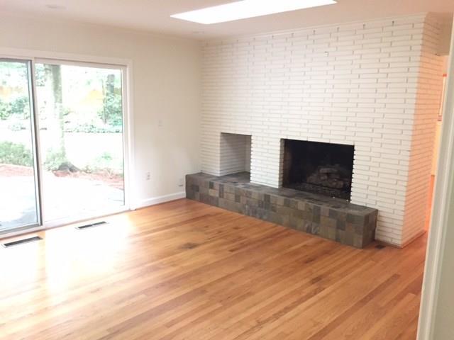 Foto del edificio - 274 Land O Lakes Ct NE